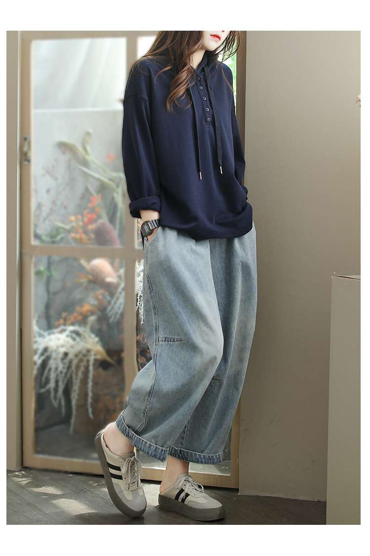 カジュアルコーデ  ゆったりバルーンシルエットデニムパンツ
