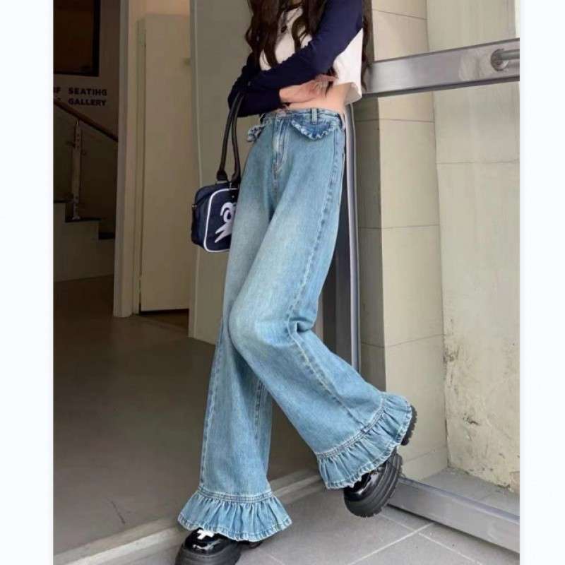 カジュアルコーデ  フリルデザイン ワイドデニムパンツ