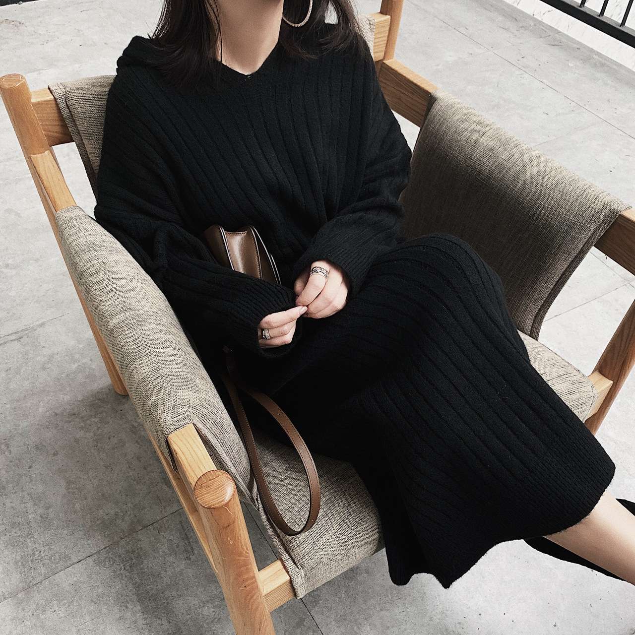 カジュアルコーデ  リブニットロングワンピース