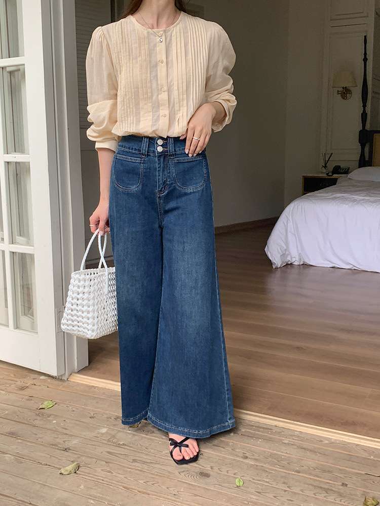 カジュアルコーデ  ハイウエストワイドレッグデニムパンツ