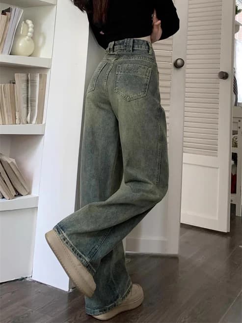 カジュアルコーデ  ヴィンテージ風ワイドデニムパンツ