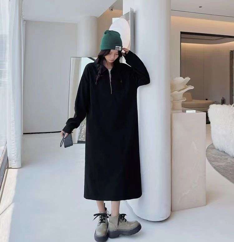 カジュアルコーデ  ゆったりジップアップロングワンピース