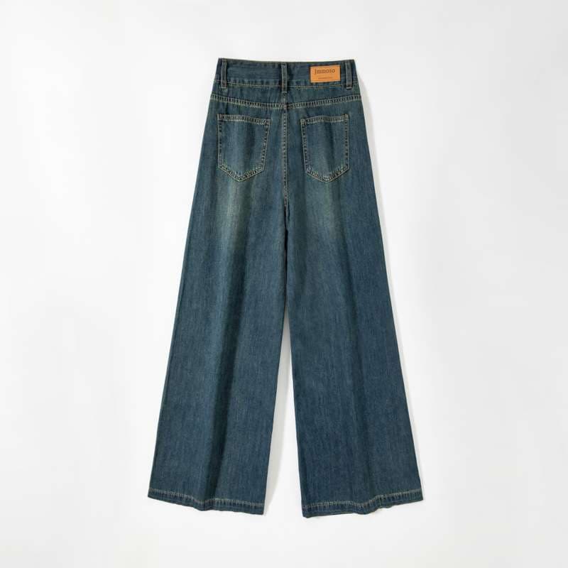 カジュアルコーデ  ワイドレッグデニムパンツ 秋冬カジュアル