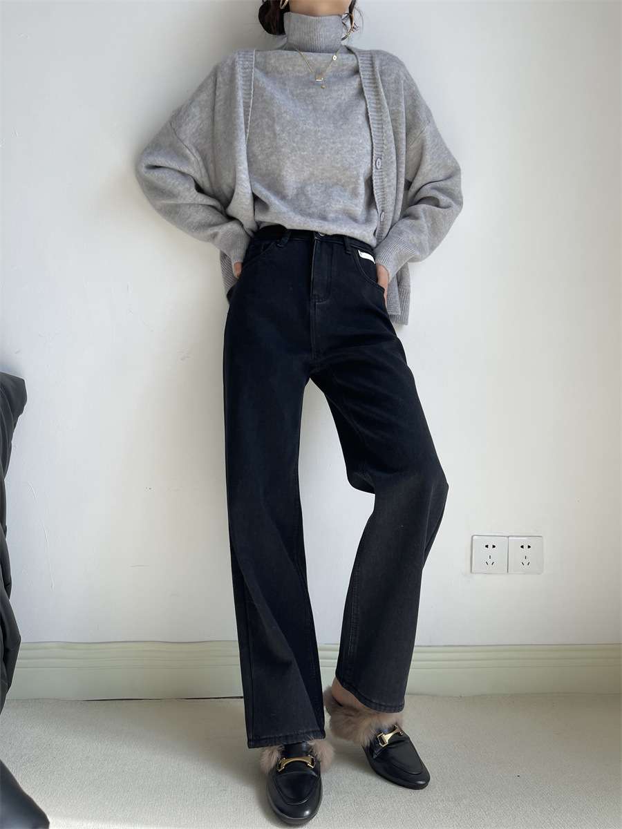 カジュアルコーデ  ワイドシルエットハイウエストデニムパンツ
