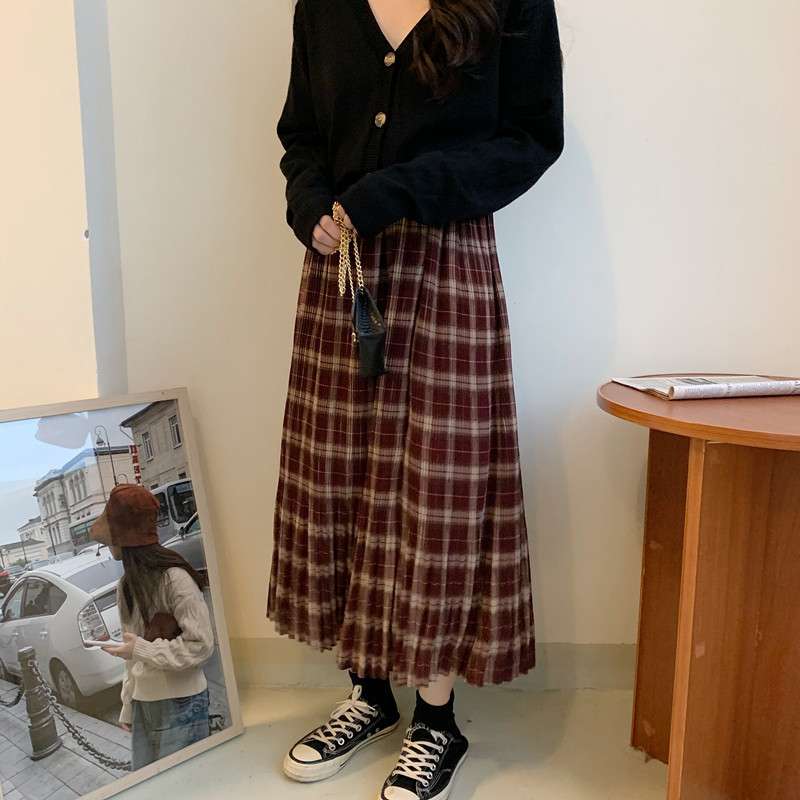 カジュアルコーデ プリーツチェックスカート