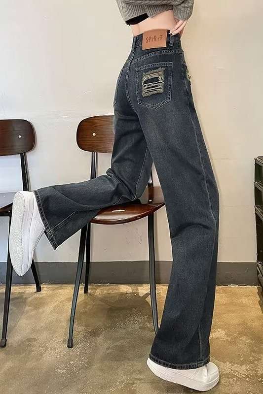 カジュアルコーデ  ヴィンテージ風ダメージ加工ワイドデニムパンツ