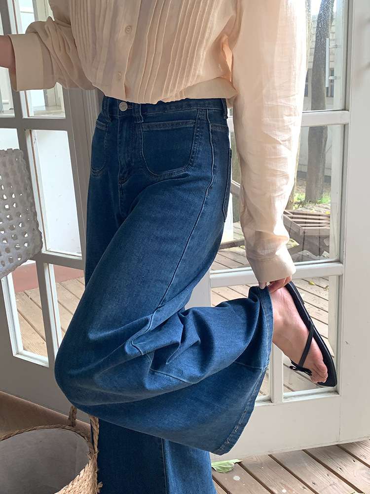 カジュアルコーデ  ハイウエストワイドレッグデニムパンツ