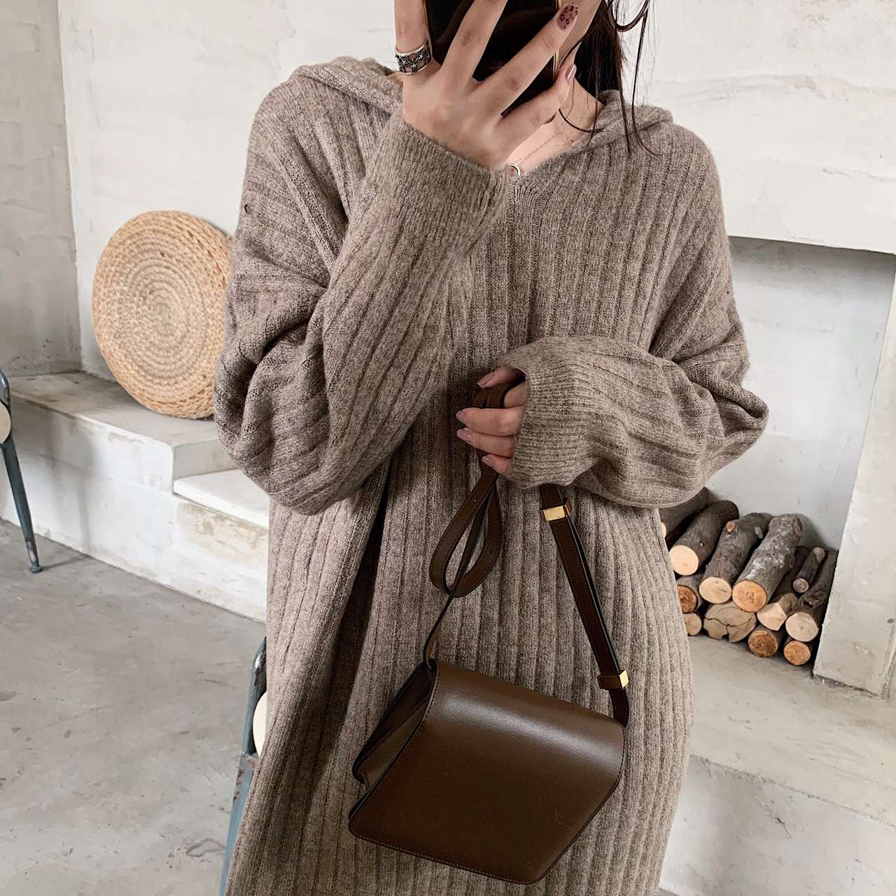 カジュアルコーデ  リブニットロングワンピース