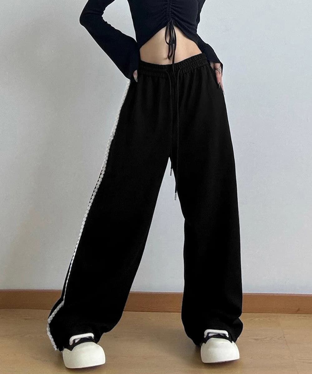 カジュアルコーデ レース装飾スウェットパンツ 女性用ゆったりパンツ