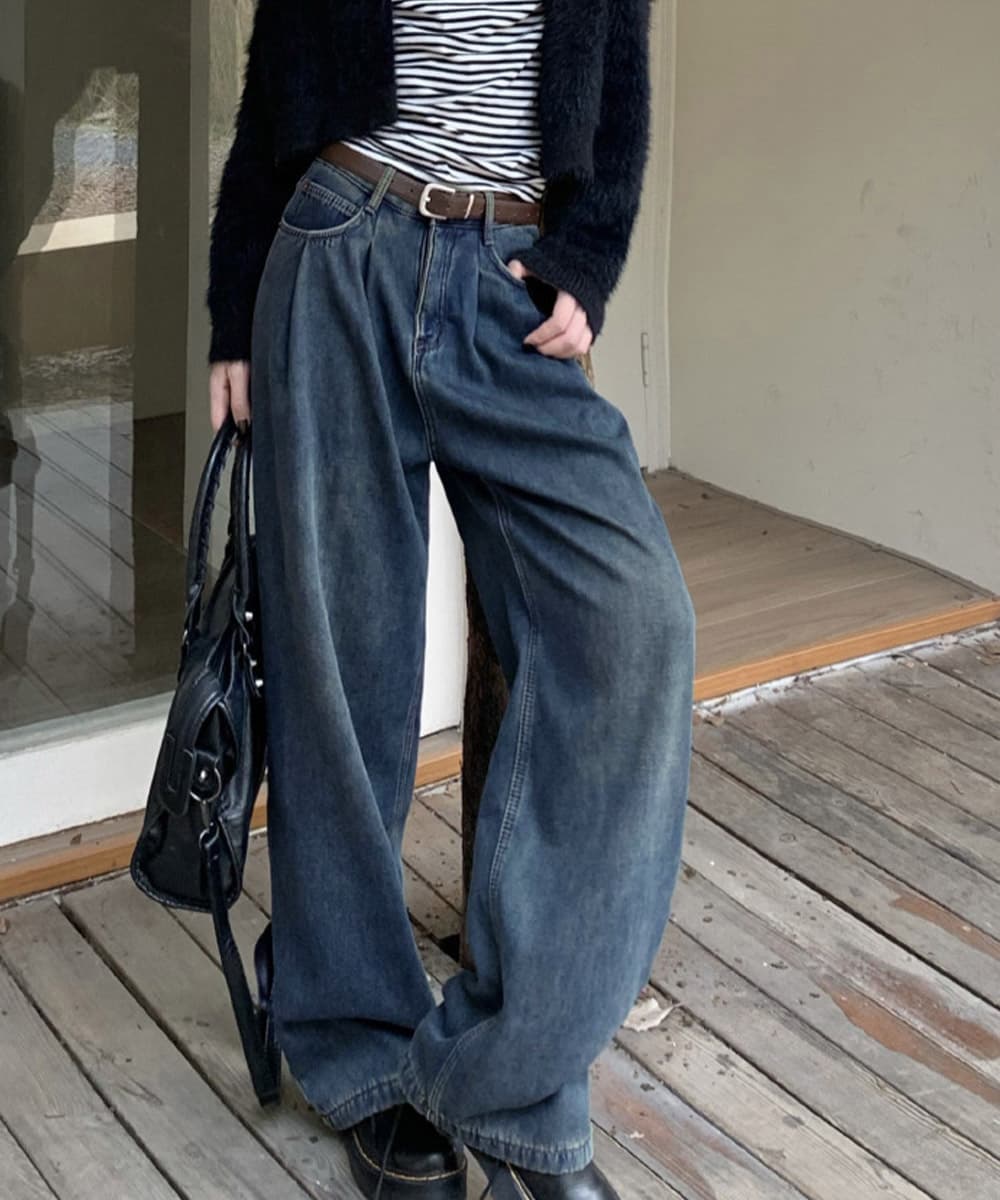 カジュアルコーデ タック入り美脚ワイドデニムパンツ