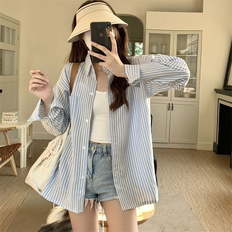 カジュアルコーデ カジュアルコーデ 爽やか縦縞オーバーサイズシャツ