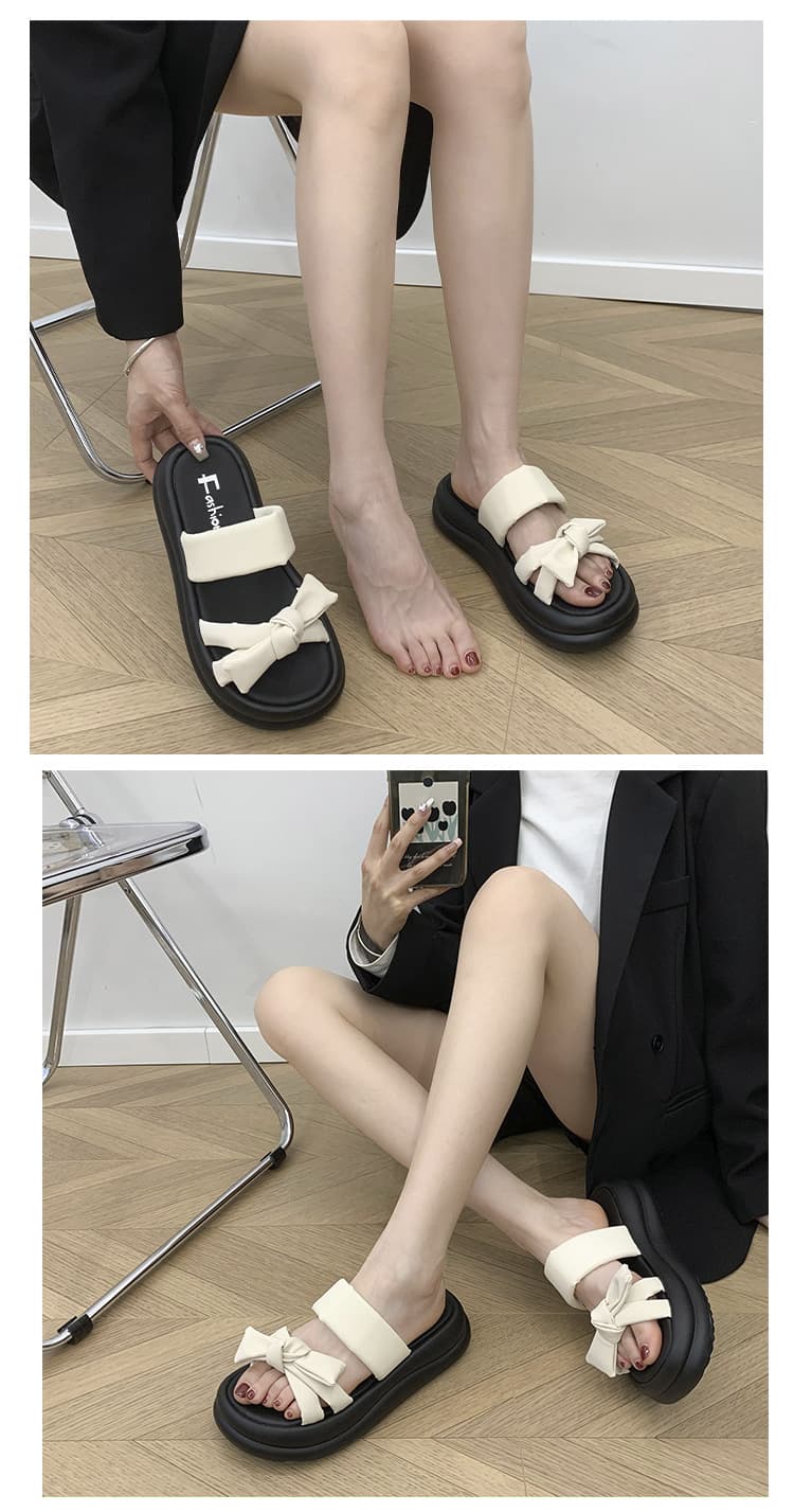 カジュアルコーデ リボン飾り厚底サンダル