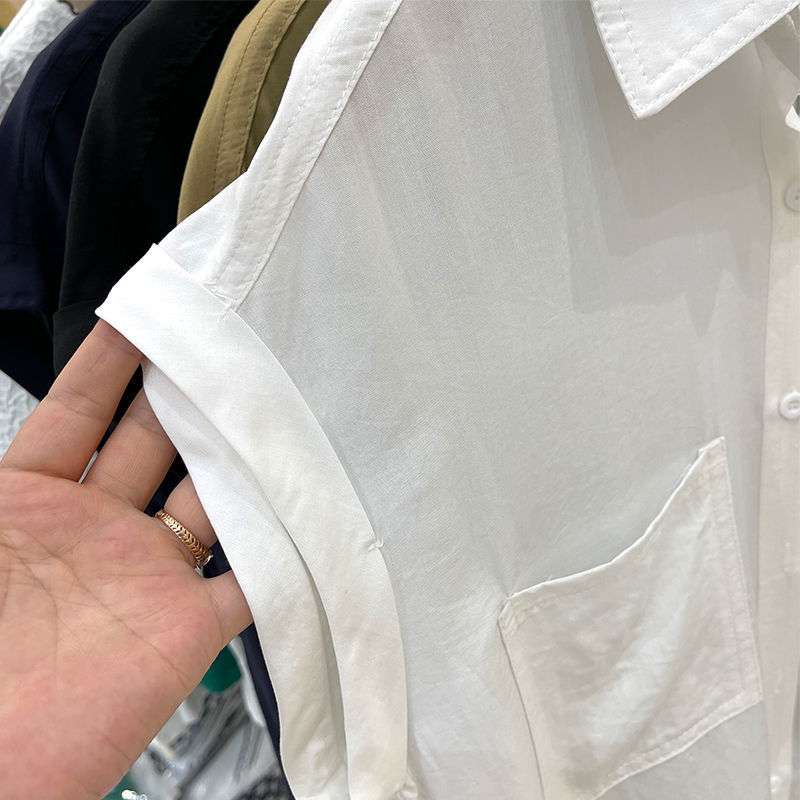 カジュアルコーデ  ゆったりポケット付き半袖シャツ