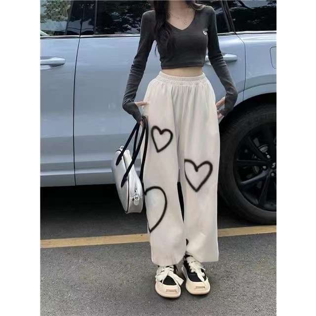 カジュアルコーデ  ハートデザイン ワイドスウェットパンツ