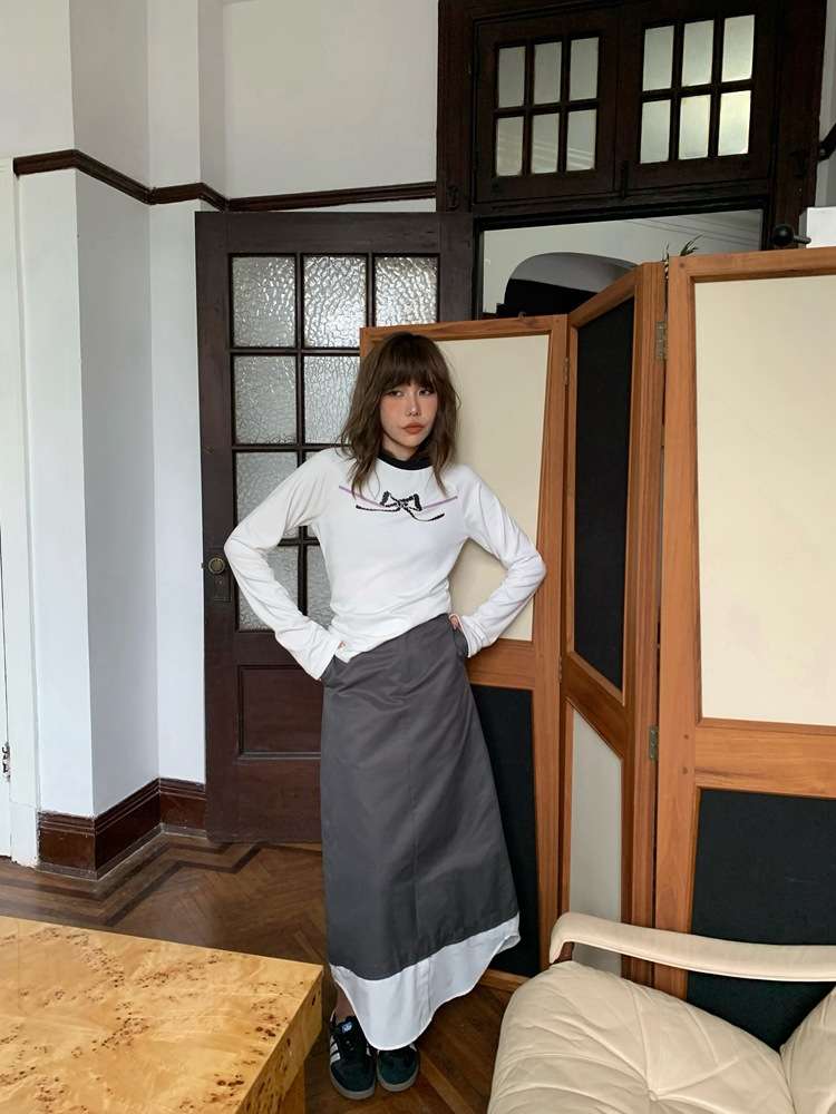 カジュアルコーデ  レイヤードデザイン ロングスカート