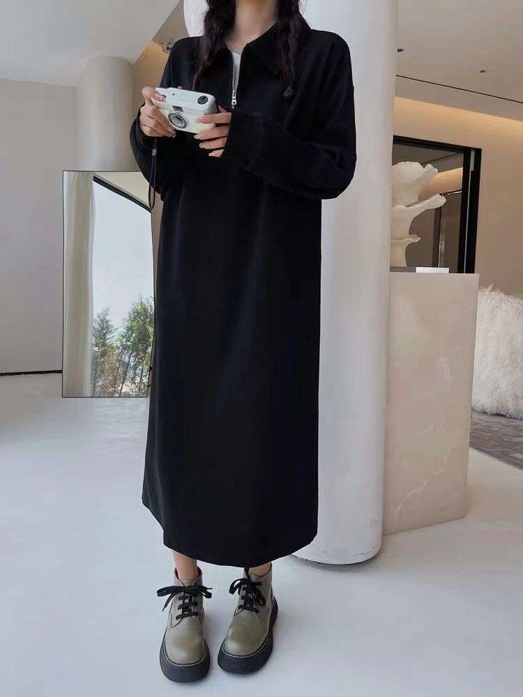カジュアルコーデ  ゆったりジップアップロングワンピース