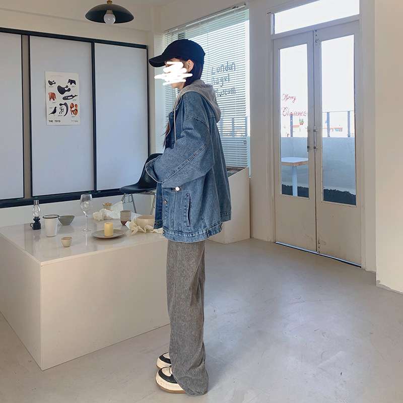 カジュアルコーデ  フード付きオーバーサイズデニムジャケット