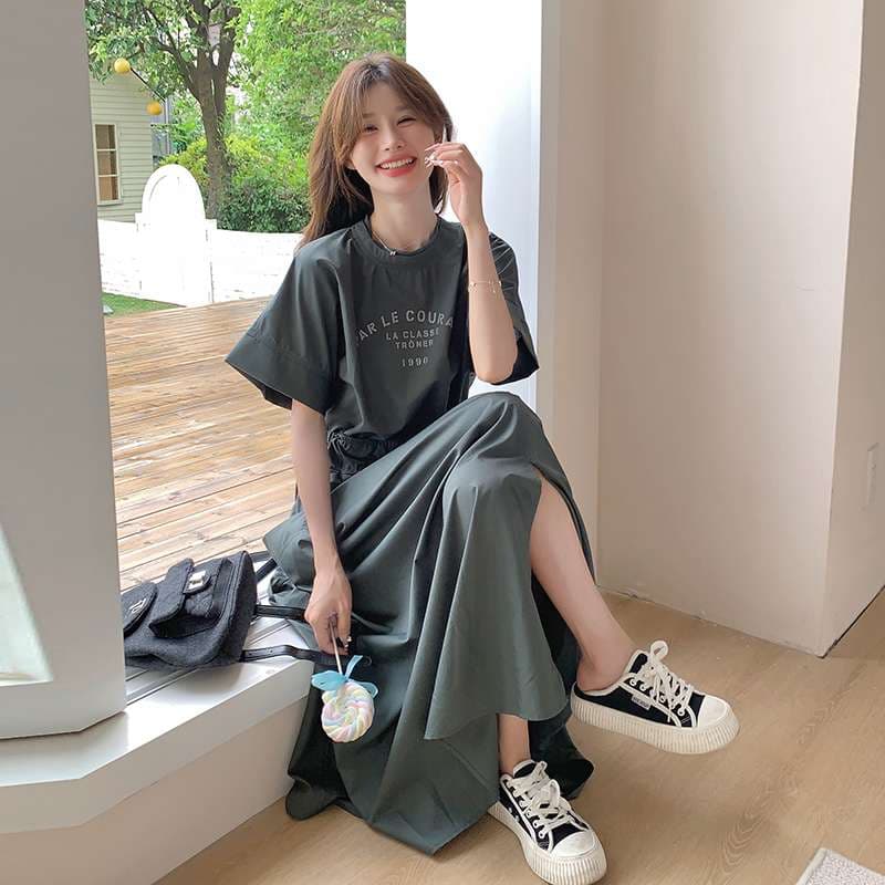 カジュアルコーデ  ゆったりカジュアルロングワンピース