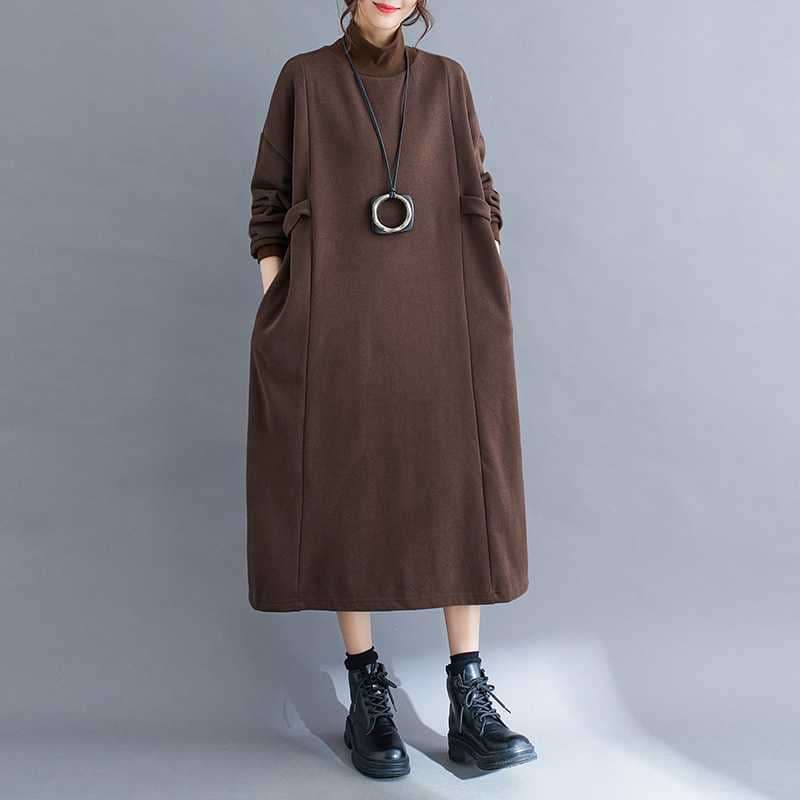 カジュアルコーデ  ゆったりロングワンピース ハイネック