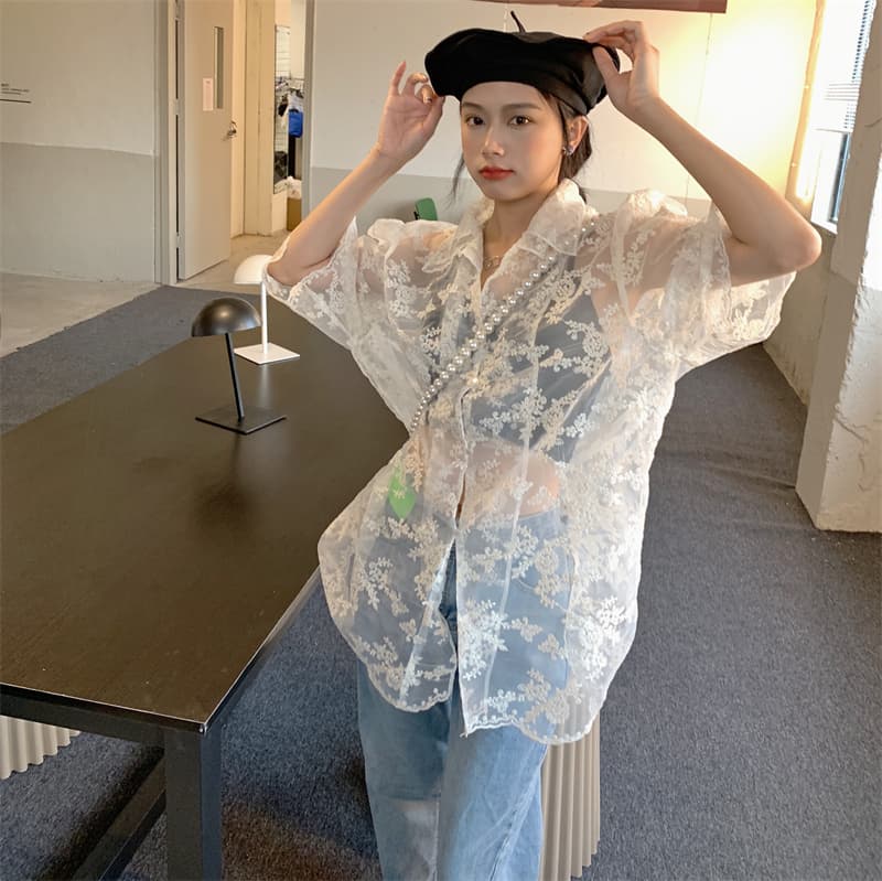 カジュアルコーデ 秋新作 花柄レース シアーシャツ 透け感ブラウス