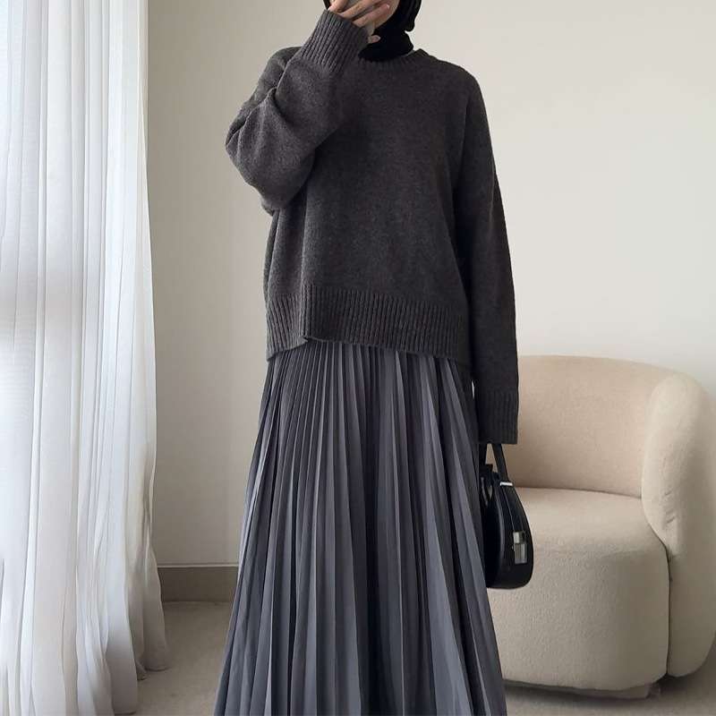 カジュアルコーデ  ゆったりオーバーサイズニットセーター