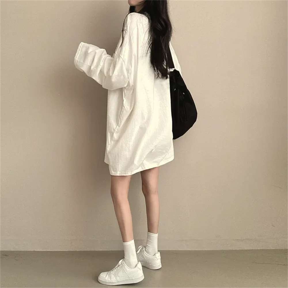 カジュアルコーデ ゆったりスウェットワンピース