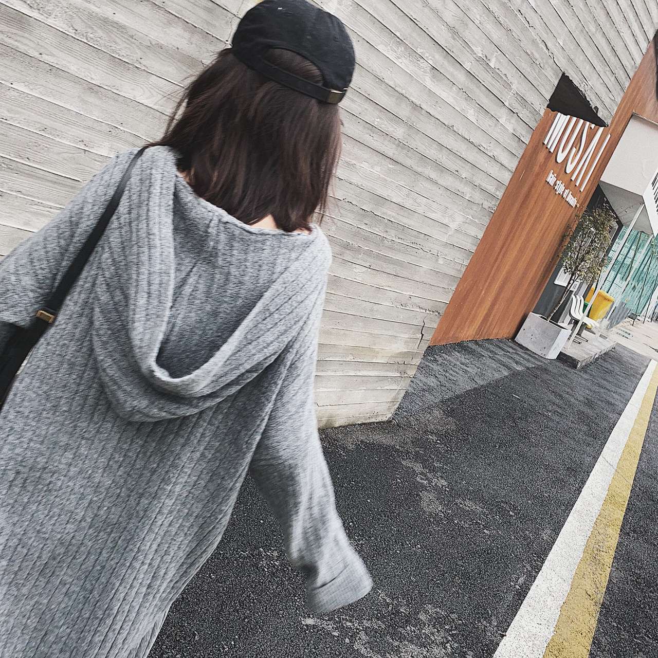 カジュアルコーデ  リブニットロングワンピース