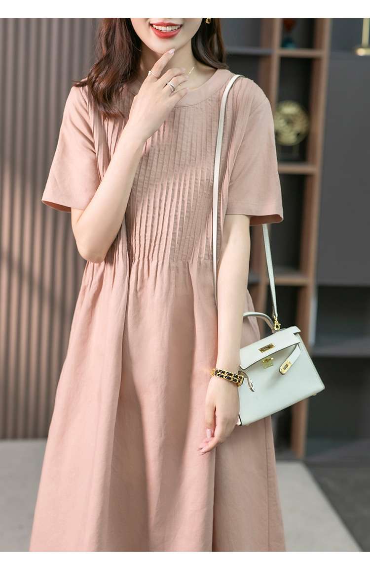 カジュアルコーデ  プリーツ胸元デザインカジュアルワンピース