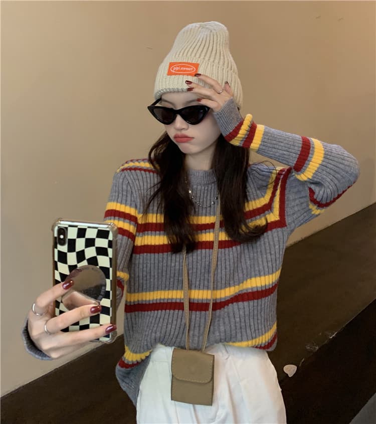 カジュアルコーデ カラフルボーダーニット ゆったり細見えセーター 秋冬レディース