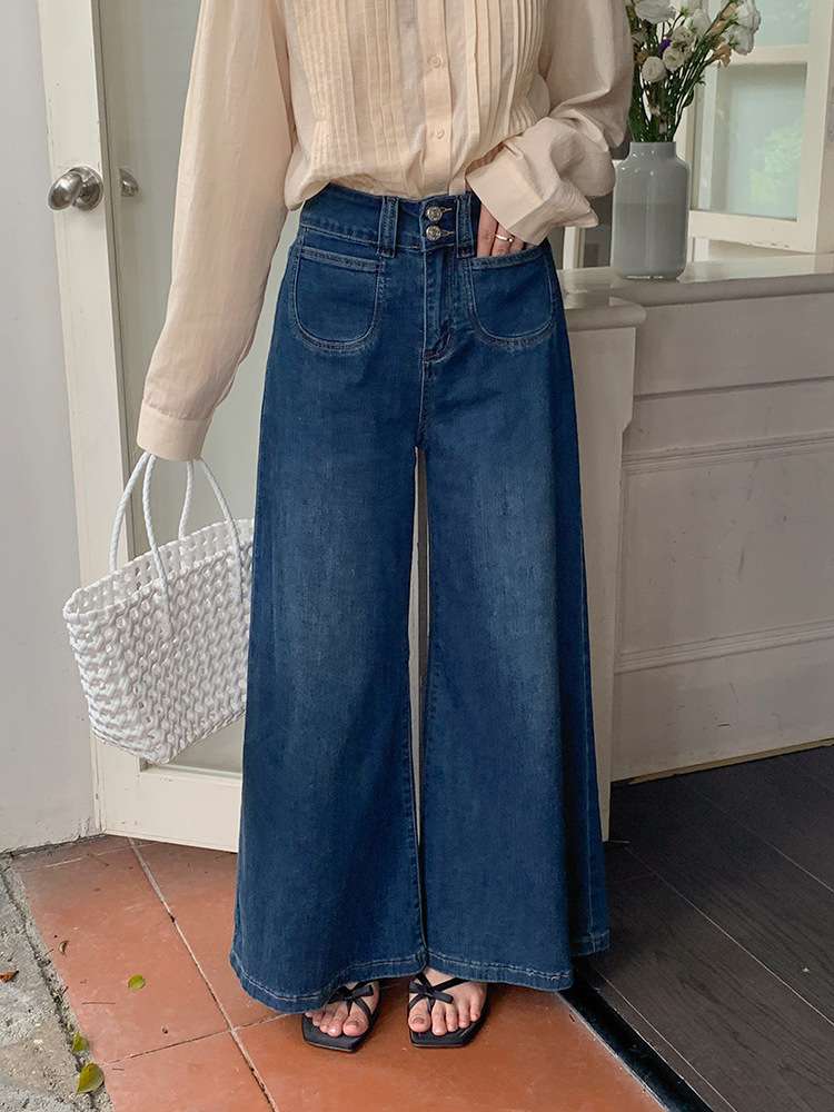 カジュアルコーデ  ハイウエストワイドレッグデニムパンツ
