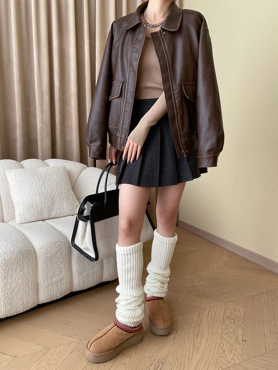 カジュアルコーデ オーバーサイズレザージャケット