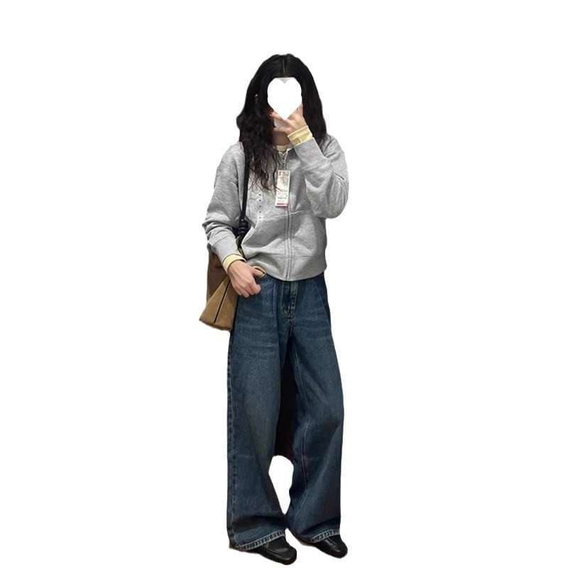 カジュアルコーデ  ゆったりワイドデニムパンツ