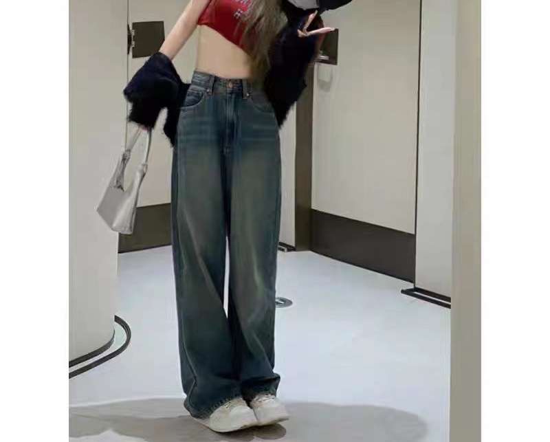 カジュアルコーデ  ゆったりワイドシルエットデニムパンツ