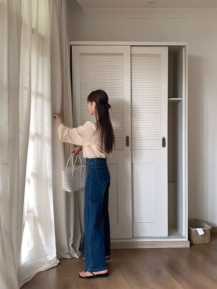 カジュアルコーデ  ハイウエストワイドレッグデニムパンツ