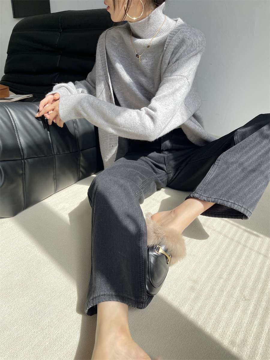 カジュアルコーデ  ワイドシルエットハイウエストデニムパンツ