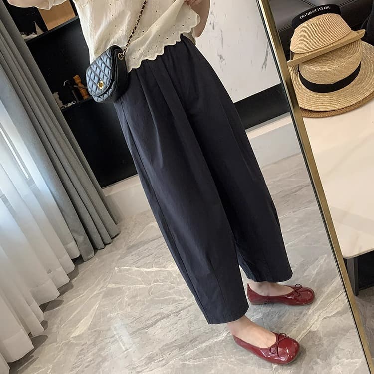 カジュアルコーデ ゆったりタックワイドパンツ