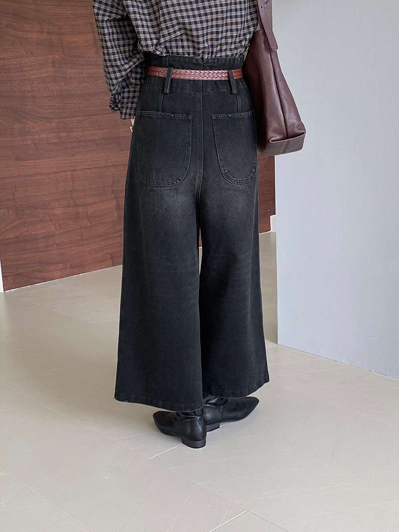 カジュアルコーデ  ワイドデニムパンツ ロング丈 ストレート