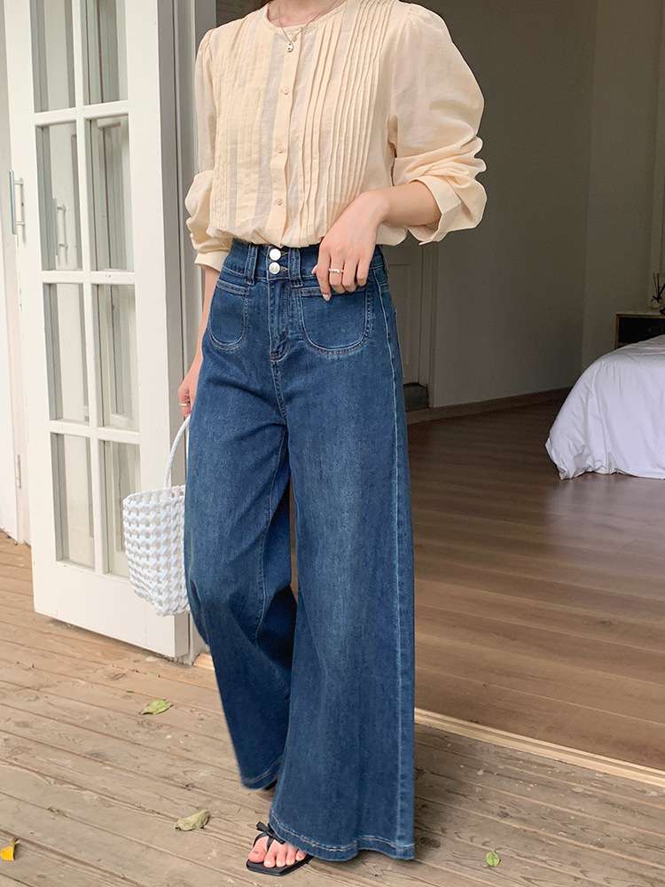 カジュアルコーデ  ハイウエストワイドレッグデニムパンツ