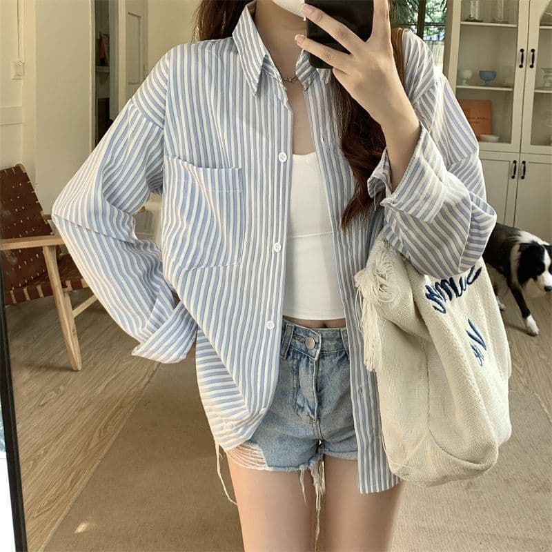 カジュアルコーデ カジュアルコーデ 爽やか縦縞オーバーサイズシャツ