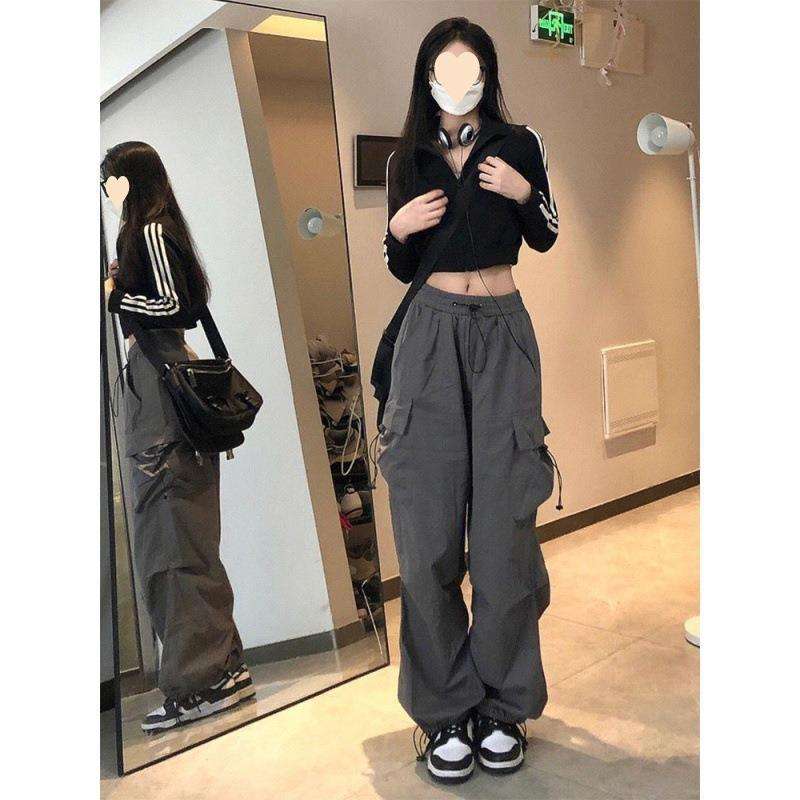 カジュアルコーデ  ゆったりカーゴワイドパンツ