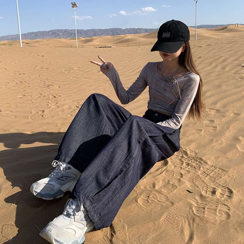 カジュアルコーデ ワイドデニムパンツ