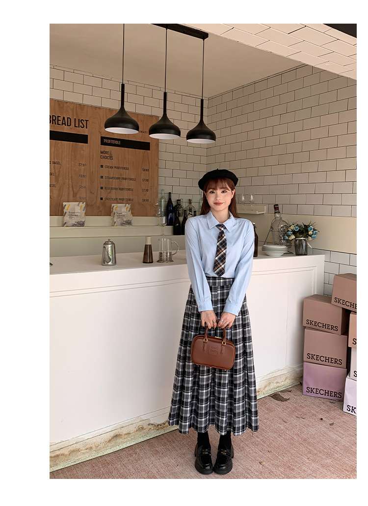 カジュアルコーデ  レトロチェック柄プリーツロングスカート