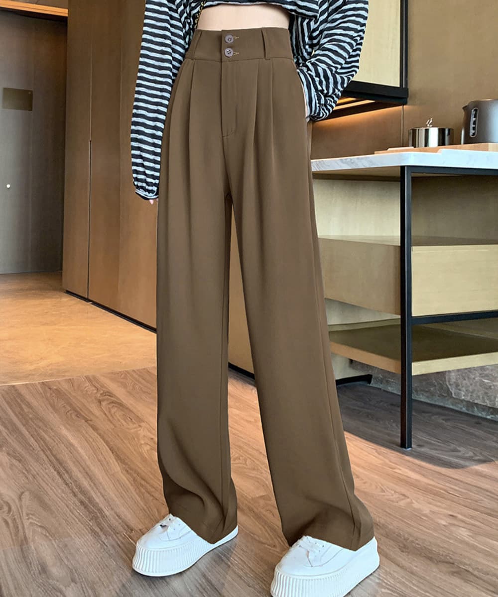 カジュアルコーデ ハイウエスト ツータック ワイドパンツ