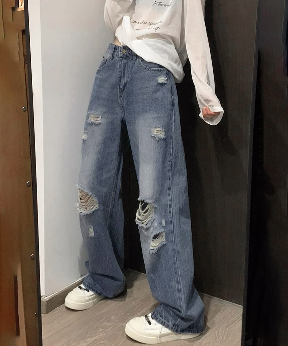 カジュアルコーデ ダメージ加工ワイド脚長デニムパンツ