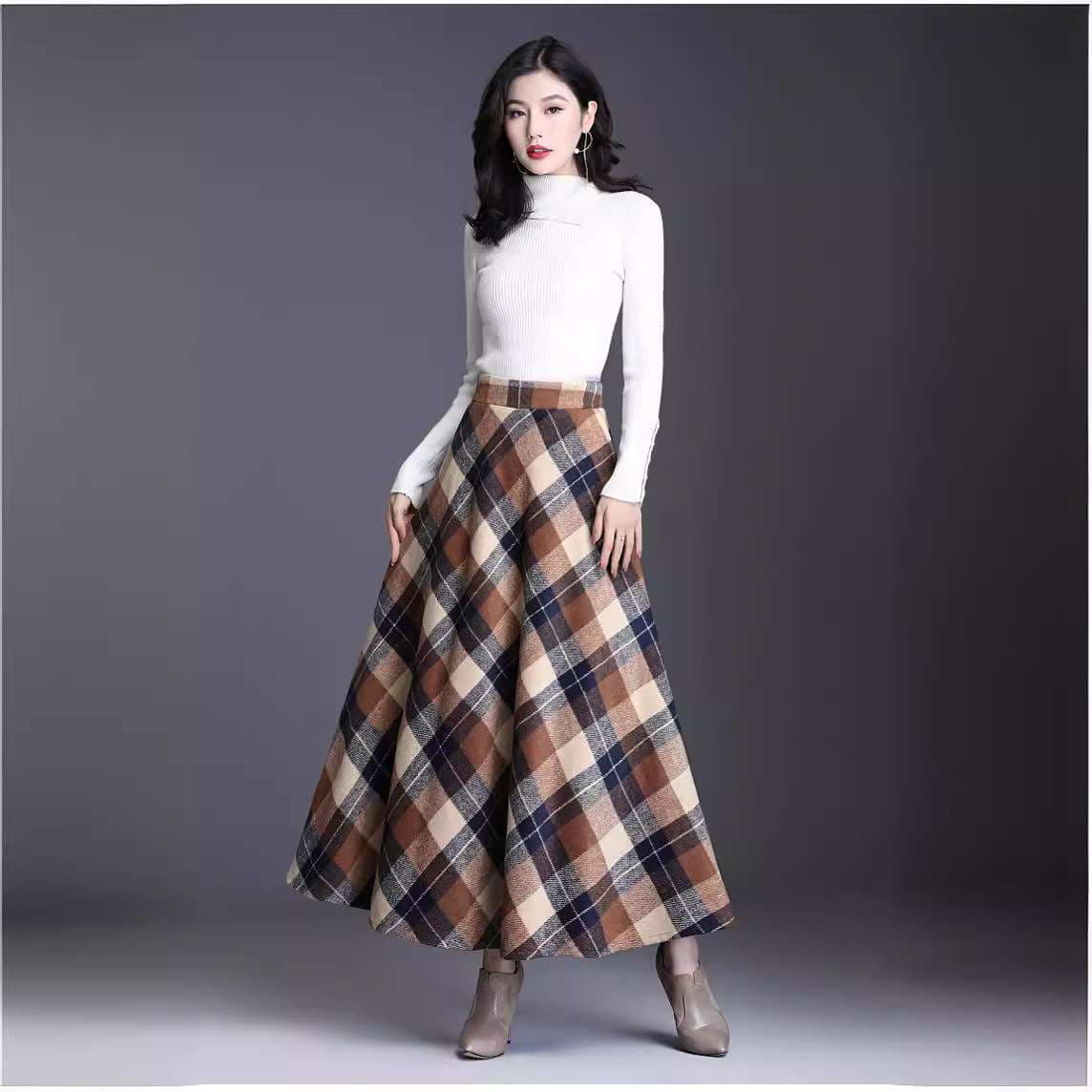 カジュアルコーデ  チェック柄ロングフレアスカート