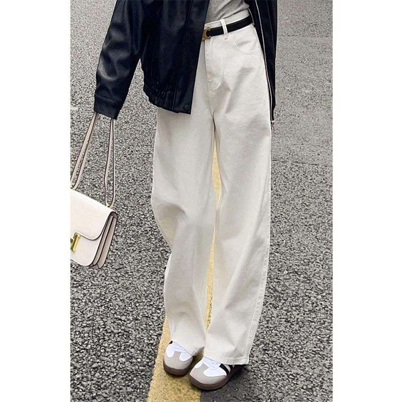 カジュアルコーデ  ゆったりハイウエストストレートパンツ