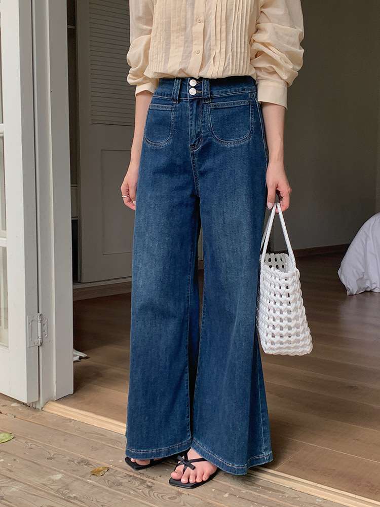 カジュアルコーデ  ハイウエストワイドレッグデニムパンツ