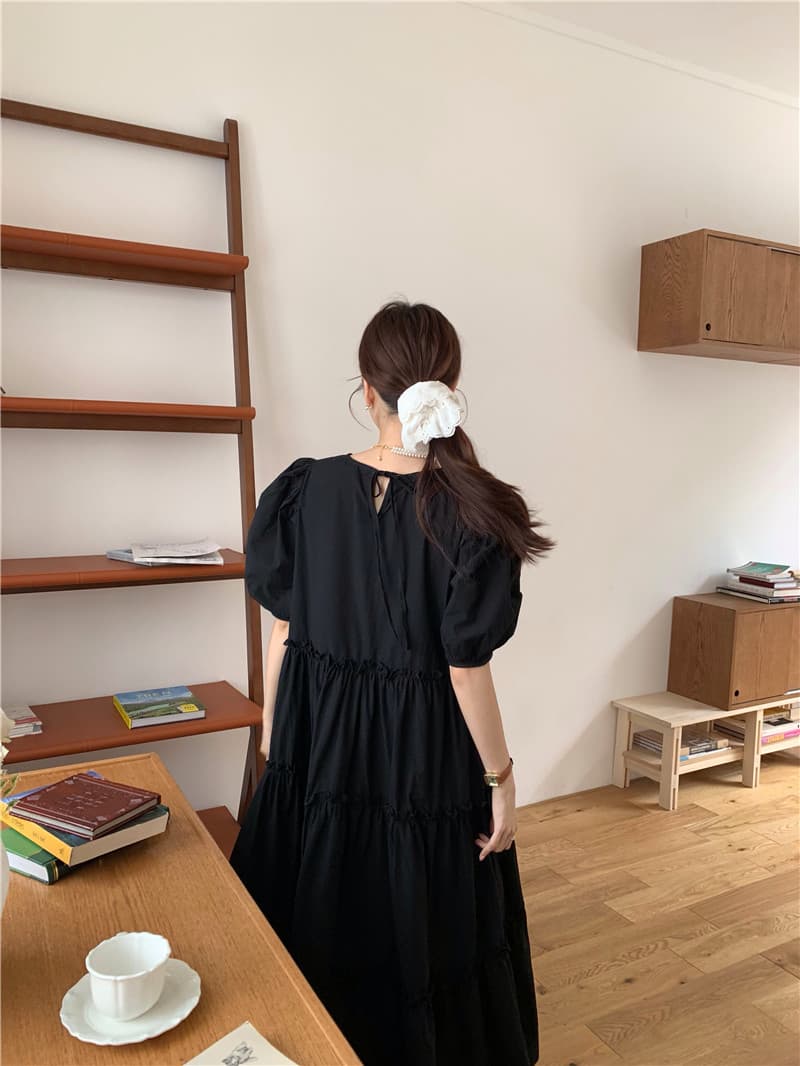 カジュアルコーデ 夏向け ティアードフレア ロングワンピース 韓国風