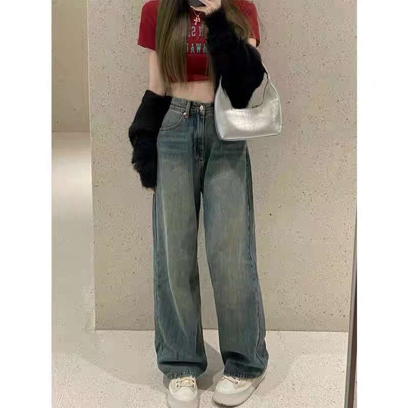 カジュアルコーデ  ゆったりワイドシルエットデニムパンツ