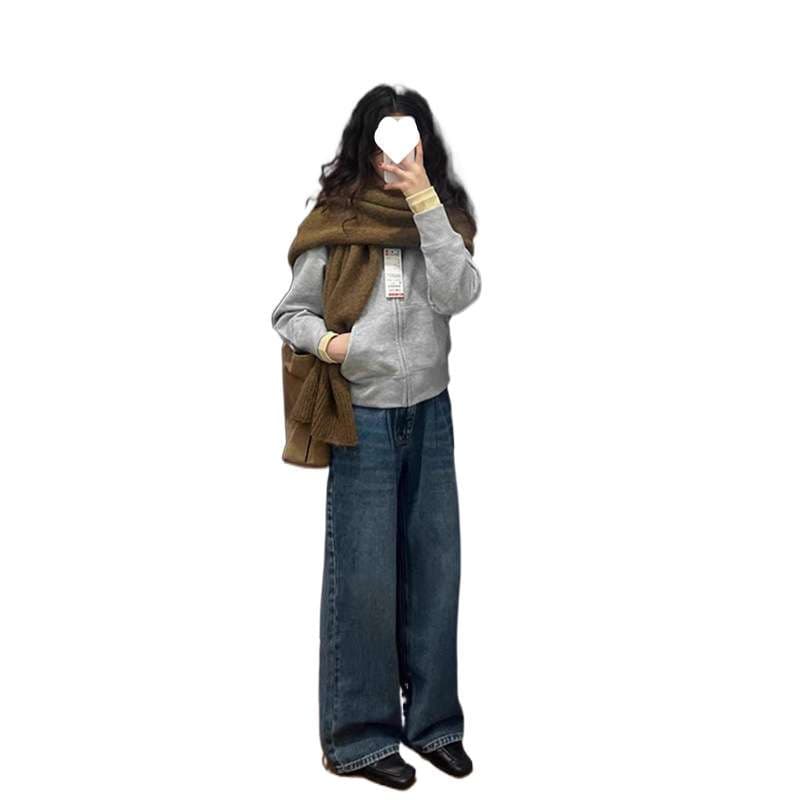 カジュアルコーデ  ゆったりワイドデニムパンツ